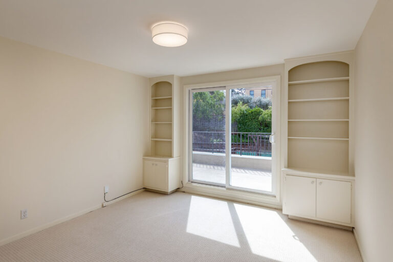 Bedroom (2)